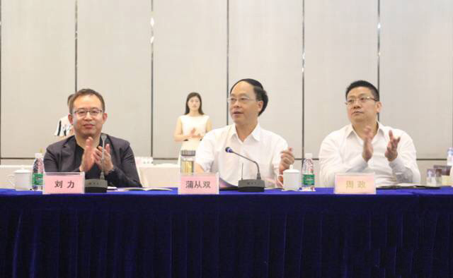 沱牌舍得與美國O-I公司簽約成功達成戰略合作(圖3) 沱牌舍得與美國O-I公司簽約成功達成戰略合作(圖3)